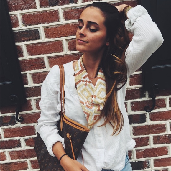 Meet your Posher, Catherine - Picture 1 of 1